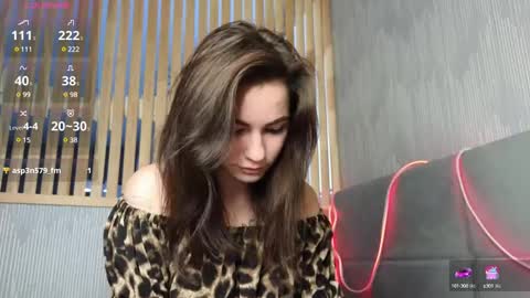 Tris online show from February 2025 04:12:01 AM