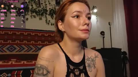 Tris online show from September 2025 02:11:02 AM