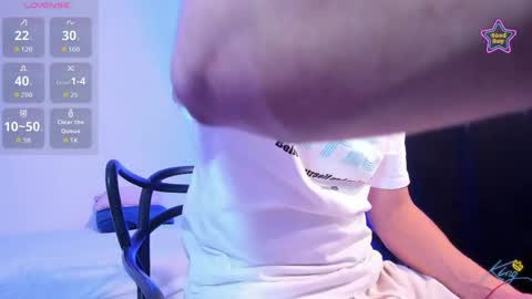 axel__fierro online show from April 2026 08:06:02 PM