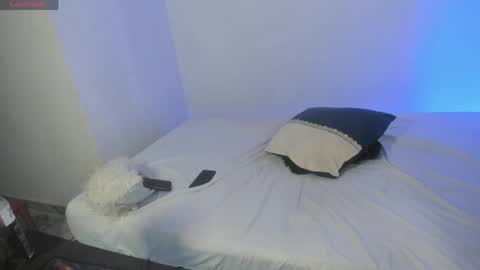 axel__fierro online show from May 2026 08:07:02 PM