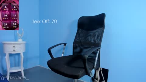 Snapshot of axel_cifer chatting on January 2025 01:18:01 AM Axel cifer online show from January 2025 01:18:01 AM