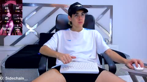 Snapshot of axel_cifer chatting on January 2025 11:50:02 PM Axel cifer online show from January 2025 11:50:02 PM