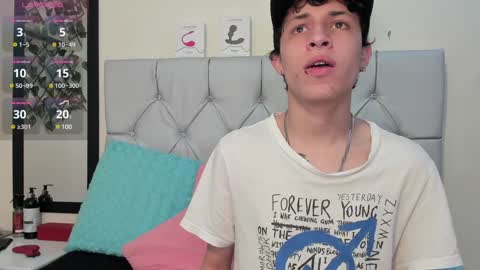 Snapshot of axel_evanss chatting on December 2024 12:44:01 PM Axel Evanss online show from December 2024 12:44:01 PM