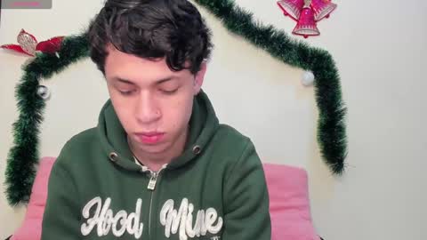 Snapshot of axel_evanss chatting on December 2024 12:34:01 PM Axel Evanss online show from December 2024 12:34:01 PM