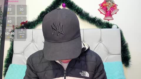 Snapshot of axel_evanss chatting on December 2024 01:05:02 PM Axel Evanss online show from December 2024 01:05:02 PM