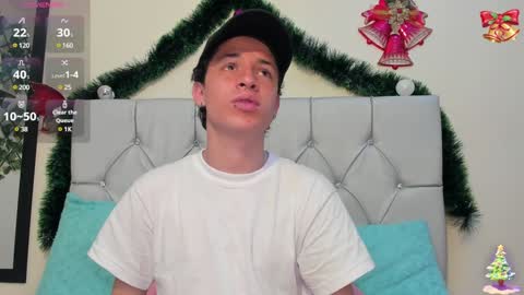 Snapshot of axel_evanss chatting on December 2024 02:54:02 PM Axel Evanss online show from December 2024 02:54:02 PM