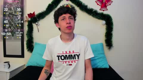 Snapshot of axel_evanss chatting on December 2024 01:14:01 PM Axel Evanss online show from December 2024 01:14:01 PM