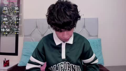 Snapshot of axel_evanss chatting on January 2025 01:32:01 PM Axel Evanss online show from January 2025 01:32:01 PM