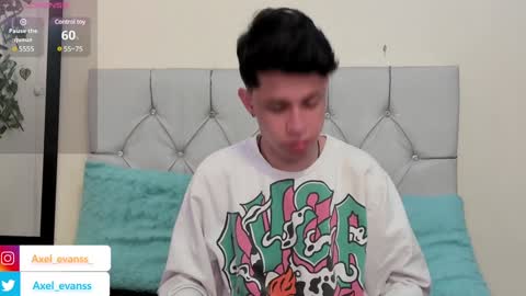 Snapshot of axel_evanss chatting on January 2025 01:38:01 PM Axel Evanss online show from January 2025 01:38:01 PM