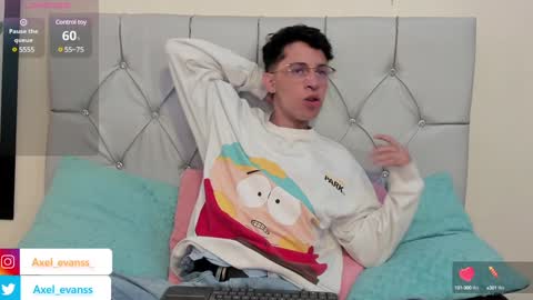 Snapshot of axel_evanss chatting on January 2025 02:07:01 PM Axel Evanss online show from January 2025 02:07:01 PM