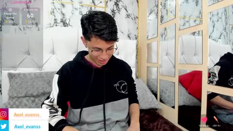 Snapshot of axel_evanss chatting on February 2025 01:11:01 PM Axel Evanss online show from February 2025 01:11:01 PM