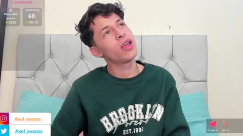 Snapshot of axel_evanss chatting on February 2025 02:15:02 PM Axel Evanss online show from February 2025 02:15:02 PM