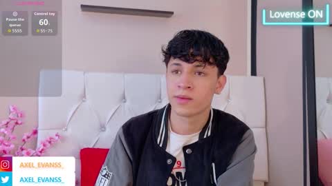 Snapshot of axel_evanss chatting on October 2025 01:07:01 PM Axel Evanss online show from October 2025 01:07:01 PM