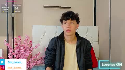 Snapshot of axel_evanss chatting on October 2025 12:02:02 PM Axel Evanss online show from October 2025 12:02:02 PM