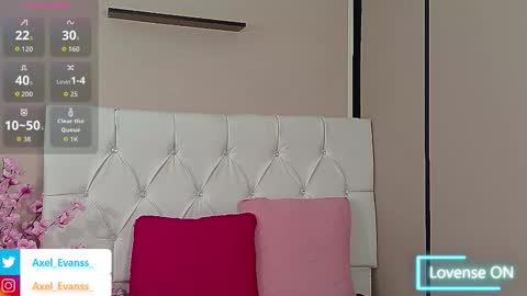 Snapshot of axel_evanss chatting on October 2025 12:24:02 PM Axel Evanss online show from October 2025 12:24:02 PM