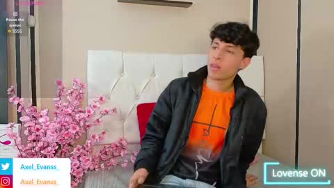 Snapshot of axel_evanss chatting on October 2025 12:28:02 PM Axel Evanss online show from October 2025 12:28:02 PM