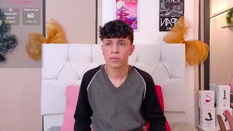 Snapshot of axel_evanss chatting on December 2025 01:15:01 PM Axel Evanss online show from December 2025 01:15:01 PM