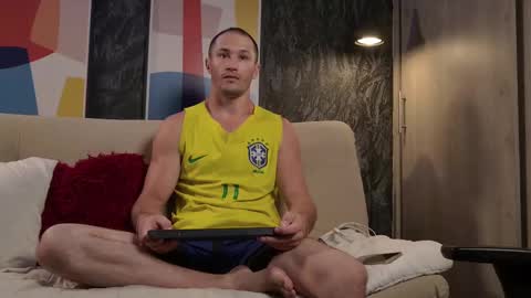 Axel Fairchaild online show from November 2025 12:42:02 PM