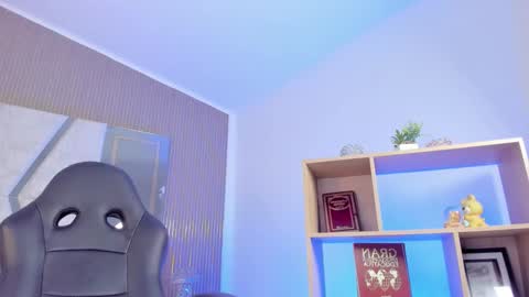 axel_grey_ online show from March 2026 12:41:01 PM