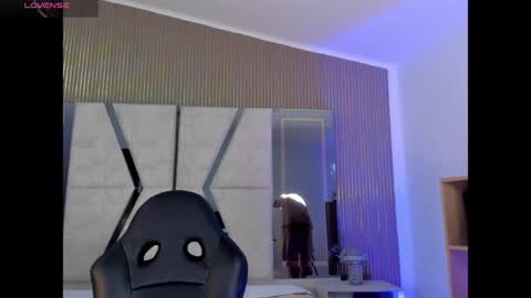 Snapshot of axel_grey_ chatting on May 2026 12:43:01 PM axel_grey_ online show from May 2026 12:43:01 PM