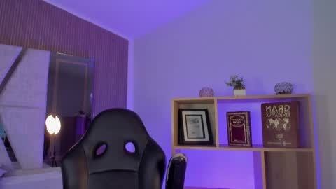 Snapshot of axel_grey_ chatting on June 2026 12:40:01 PM axel_grey_ online show from June 2026 12:40:01 PM