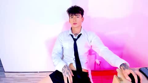 Snapshot of axel_inkshade chatting on January 2026 04:17:01 AM Axel online show from January 2026 04:17:01 AM