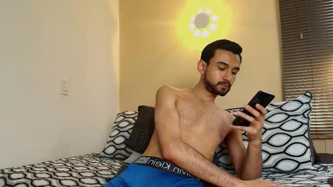 Axel Moon online show from December 2025 07:53:02 PM