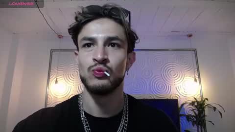 Axel  online show from June 2026 12:33:01 PM