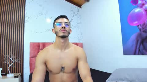 Snapshot of axel_stein2 chatting on December 2024 09:13:01 AM Axel online show from December 2024 09:13:01 AM