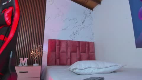 Snapshot of axel_stein2 chatting on December 2024 09:07:01 AM Axel online show from December 2024 09:07:01 AM