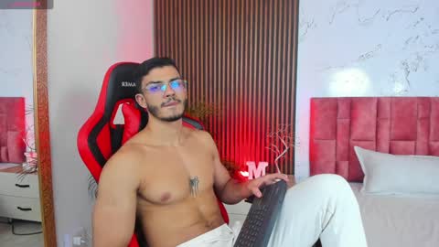 Snapshot of axel_stein2 chatting on December 2024 05:45:01 AM Axel online show from December 2024 05:45:01 AM