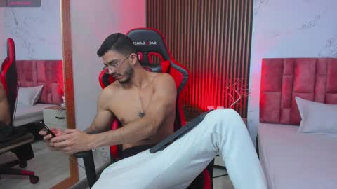 Snapshot of axel_stein2 chatting on December 2024 10:07:01 AM Axel online show from December 2024 10:07:01 AM