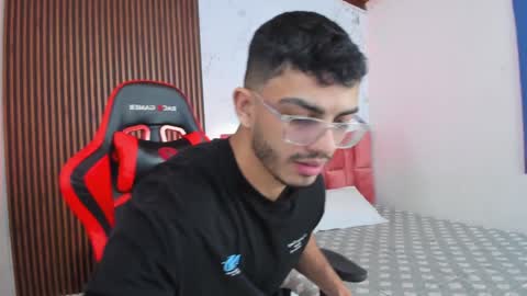 Snapshot of axel_stein2 chatting on December 2024 09:22:02 PM Axel online show from December 2024 09:22:02 PM