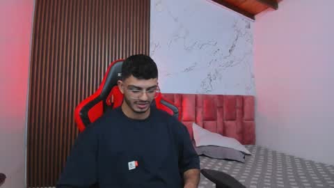 Snapshot of axel_stein2 chatting on December 2024 05:37:01 AM Axel online show from December 2024 05:37:01 AM