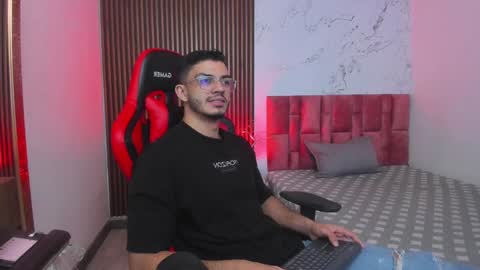 Snapshot of axel_stein2 chatting on December 2024 04:30:02 AM Axel online show from December 2024 04:30:02 AM