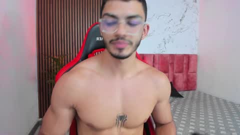 Snapshot of axel_stein2 chatting on January 2025 10:20:02 PM Axel online show from January 2025 10:20:02 PM