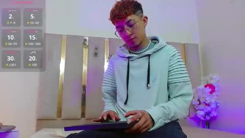 Snapshot of axel_tay1 chatting on October 2025 03:36:02 AM AXEL online show from October 2025 03:36:02 AM