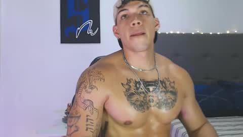 Snapshot of axel_taylor21 chatting on December 2024 02:04:01 AM INDEPENDENT MODEL online show from December 2024 02:04:01 AM