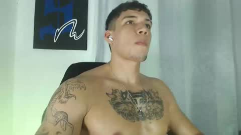Snapshot of axel_taylor21 chatting on February 2025 05:46:02 AM INDEPENDENT MODEL online show from February 2025 05:46:02 AM