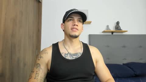 Snapshot of axel_taylor21 chatting on October 2025 06:47:01 AM INDEPENDENT MODEL online show from October 2025 06:47:01 AM