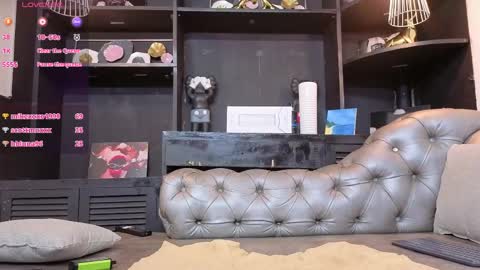 Snapshot of axel_tone chatting on May 2026 10:36:01 AM Axel online show from May 2026 10:36:01 AM