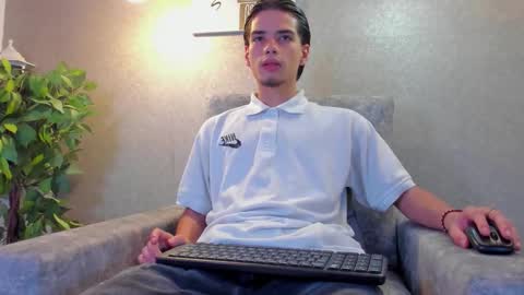 Snapshot of axel_wiliams chatting on January 2026 11:48:01 AM axel online show from January 2026 11:48:01 AM