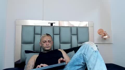    online show from January 2025 09:01:02 PM