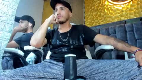 Axell Cross2 online show from March 2025 11:20:02 PM