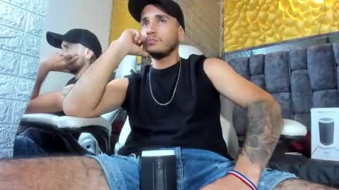 Axell Cross2 online show from March 2025 02:17:01 AM