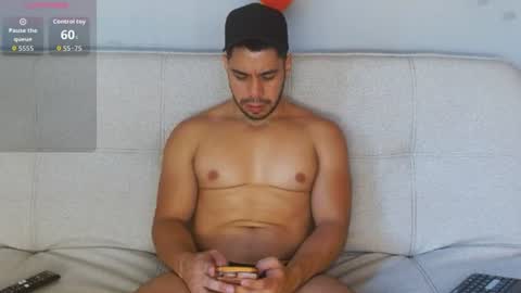Snapshot of axellblue chatting on July 2026 10:26:01 PM axellblue online show from July 2026 10:26:01 PM