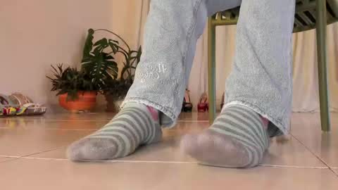 Snapshot of axellcollins chatting on June 2026 08:04:01 PM im your little femboy ALEX online show from June 2026 08:04:01 PM