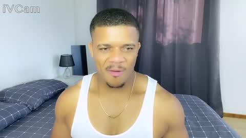 Snapshot of axelldasilva chatting on March 2025 08:10:02 PM AXEL DA SILVA online show from March 2025 08:10:02 PM