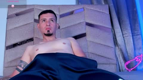 axelnoiir_ online show from March 2026 07:20:02 PM