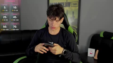 Axel Raven online show from January 2025 04:23:02 PM